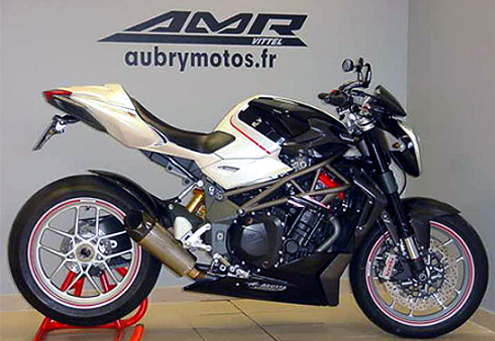 MV AGUSTA BRUTALE 1090 CANNONBALL - prépa AMR vittel 88